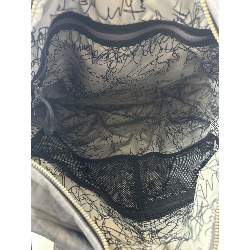 Lululemon Triumph Magnum Nesting Bird Gray Gym School Diaper Duffle Bag Rare HTF - Picture 6 of 16